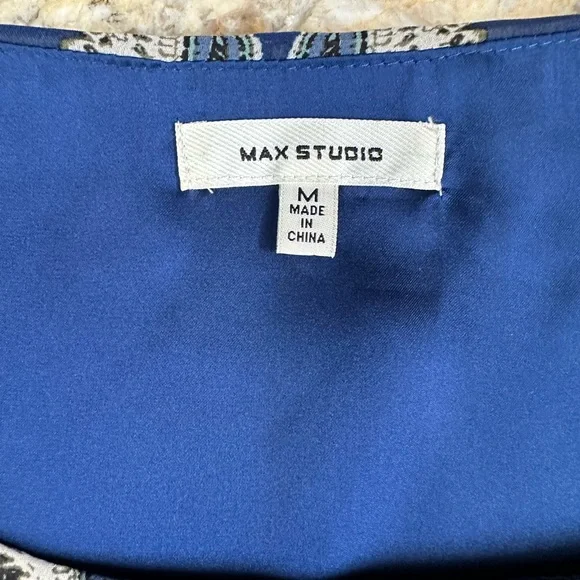 Max Studio sz MD like new slip on mid length loose sleeveless summer dress - Picture 7 of 8